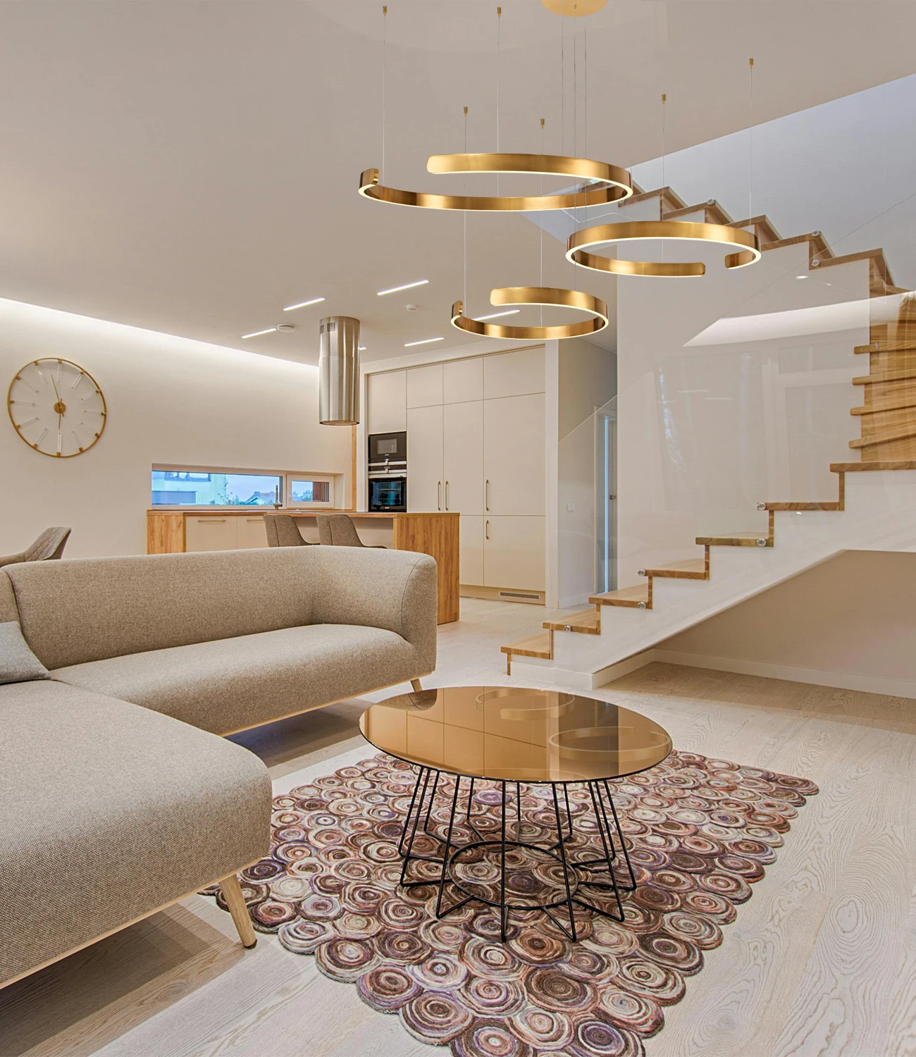 Zobacz lampę wiszącą Led Solaris S No.3 nad stołem